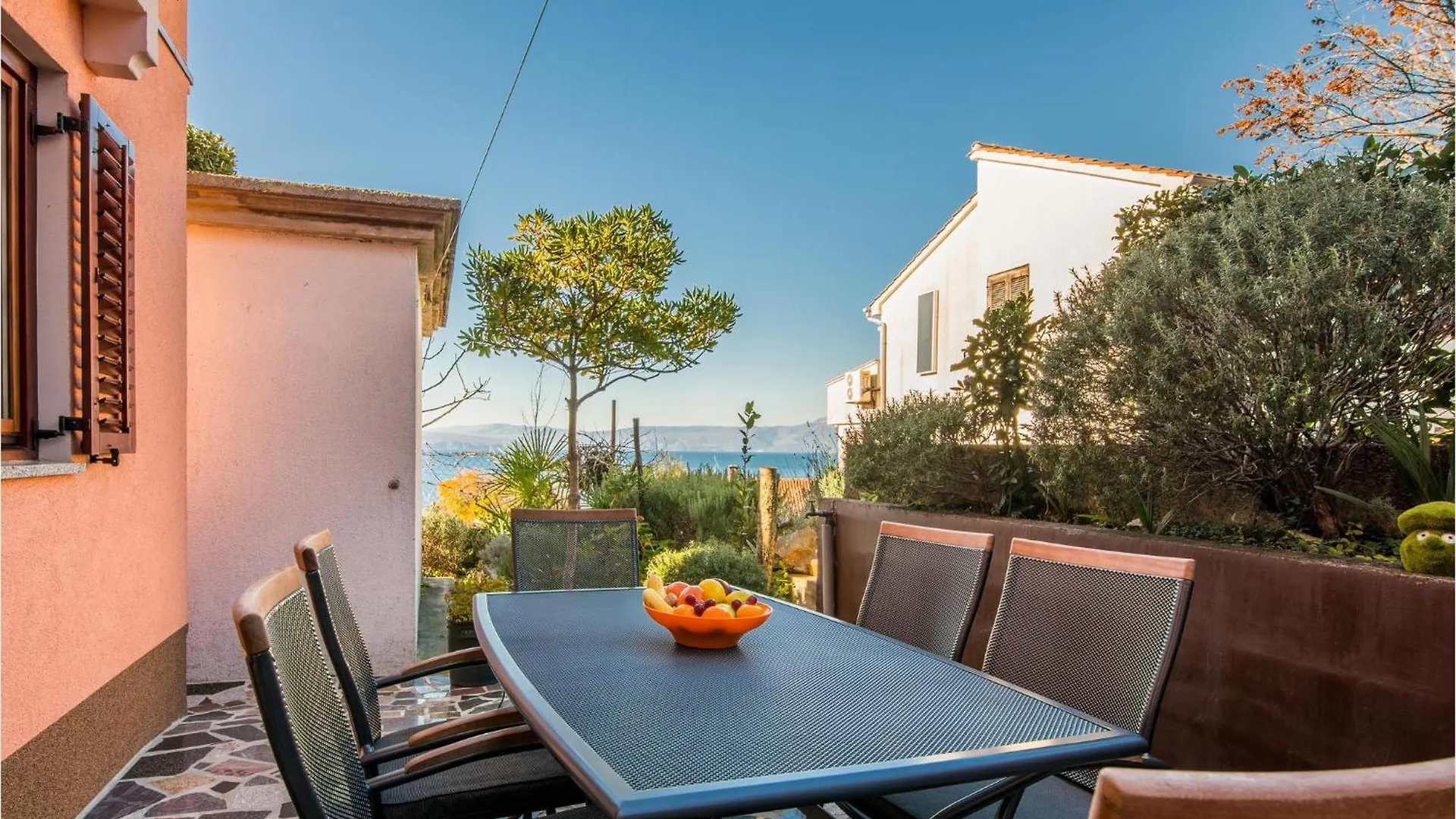 Stunning Apartment In Njivice With Wifi